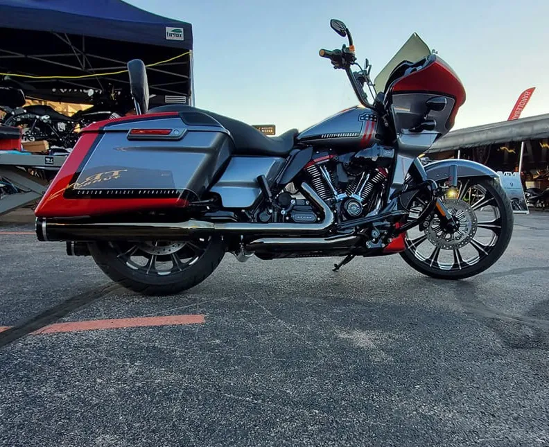 2-into-2 Dominator Stepped Header Exhaust System, 2017-2024 Touring